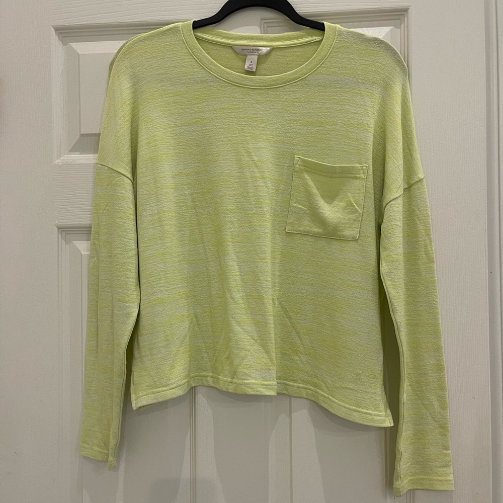 Banana Republic Soft Green Heathered Top